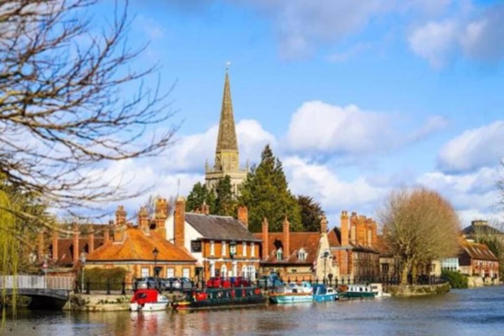 Abingdon - Private Flat With Parking 09アパートメント エクステリア 写真